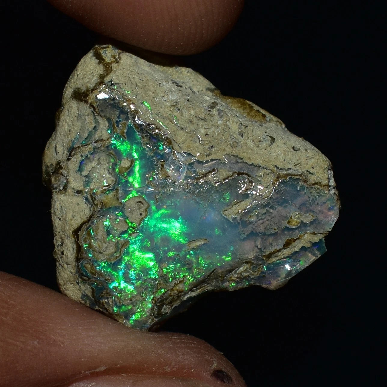 Natural White Opal Rough 9.30 CTs, Ethiopian Welo Opal Raw Gemstone For Jewelry