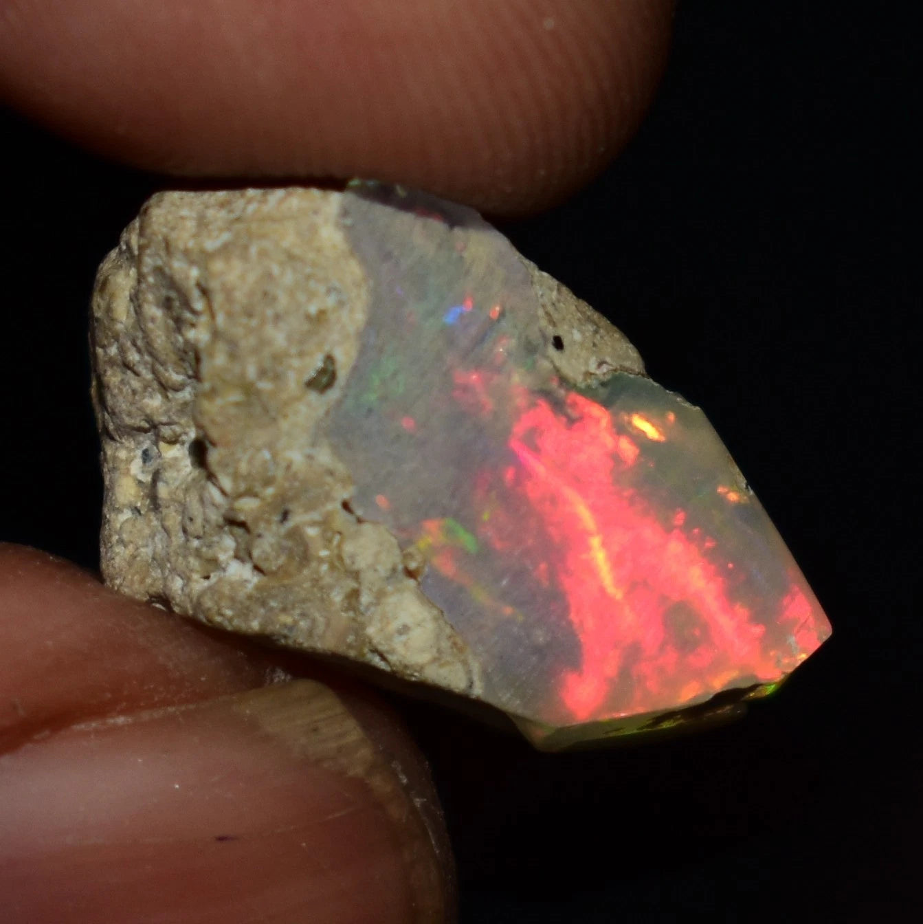 Natural White Opal Rough 8.05 CTS Ethiopian Welo Opal Raw Gemstone For Jewelry