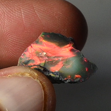 Black Opal Rough 15.15 Carats | Natural Ethiopian Opal Rough - Ready for Cutting & Jewelry | AAA Grade Opal Raw