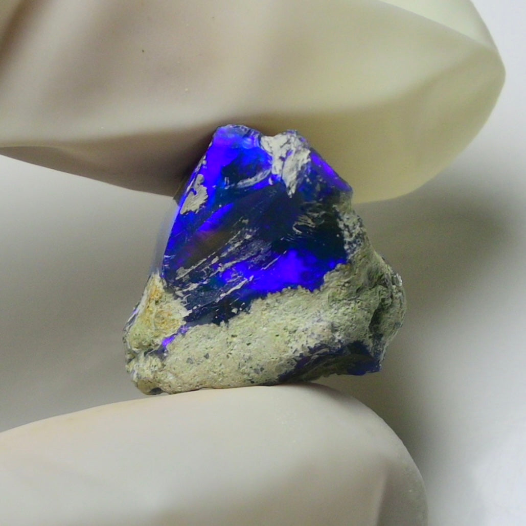 Blue Opal Rough 7.75  Carats | Natural Ethiopian Opal Rough - Ready for Cutting & Jewelry | AAA Grade Opal Raw