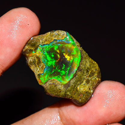 Opal Rough Specimen 24.00 Carat (4.8g) | 100% Natural Ethiopian Opal Raw