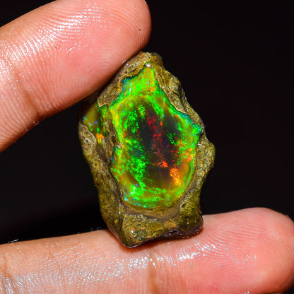 Opal Rough Specimen 24.00 Carat (4.8g) | 100% Natural Ethiopian Opal Raw