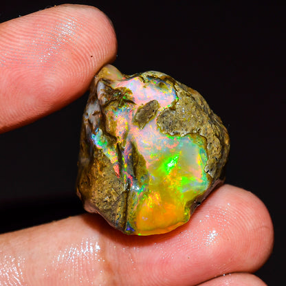 Opal Rough Specimen 29.5 Carat (5.9g) | 100% Natural Ethiopian Opal Raw