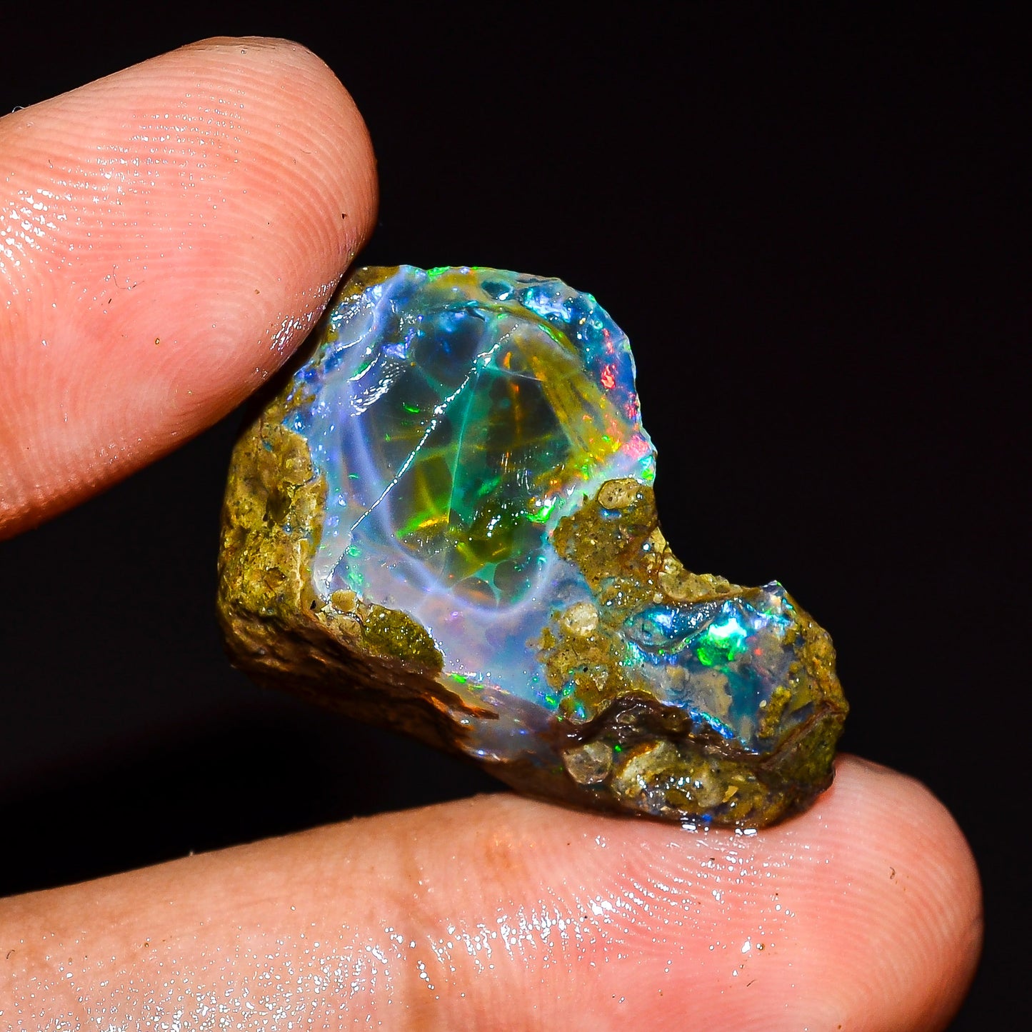 Opal Rough Specimen 19.5 Carat (3.9g) | 100% Natural Ethiopian Opal Raw