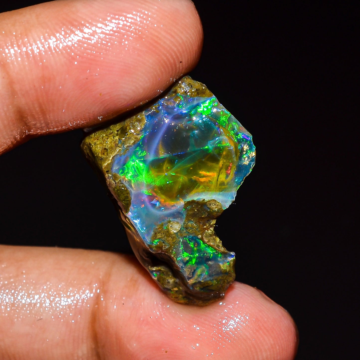 Opal Rough Specimen 19.5 Carat (3.9g) | 100% Natural Ethiopian Opal Raw