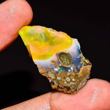 Opal Rough Specimen 21.00 Carat (4.2g) | 100% Natural Ethiopian Opal Raw