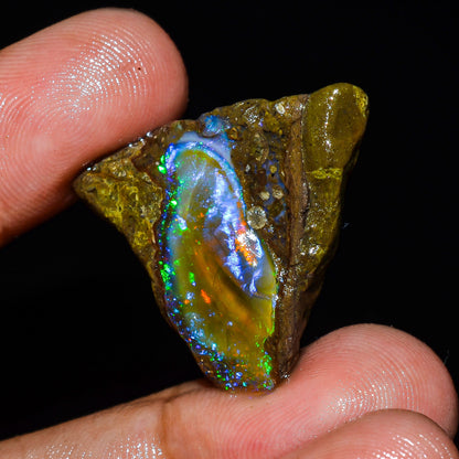 Opal Rough Specimen 23.00 Carats (4.6g) | 100% Natural Ethiopian Opal Raw