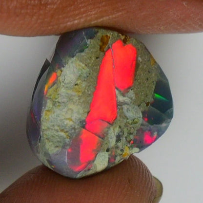 Smooth Black Opal Rough 7.55 Cts Natural Ethiopian Welo Opal Raw, Jewelry Grade